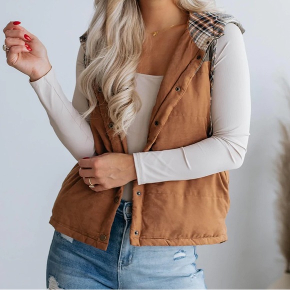 NWT Hem & Thread Plaid Contrast Camel Puffer Hooded Vest Hoodie - Picture 5 of 7
